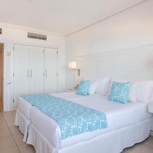 Camera con letto king size